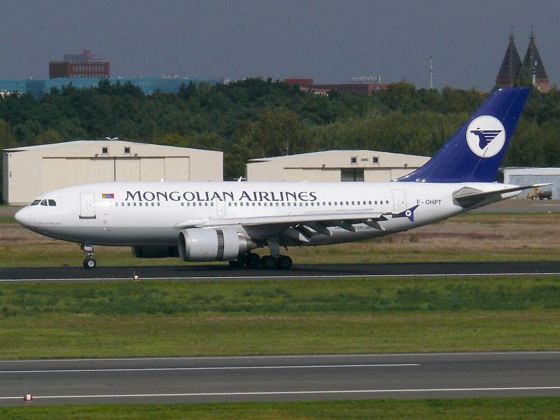 Mongilian Airlines A 310-300 F-OHPT Berlin TXL 20.09.2007