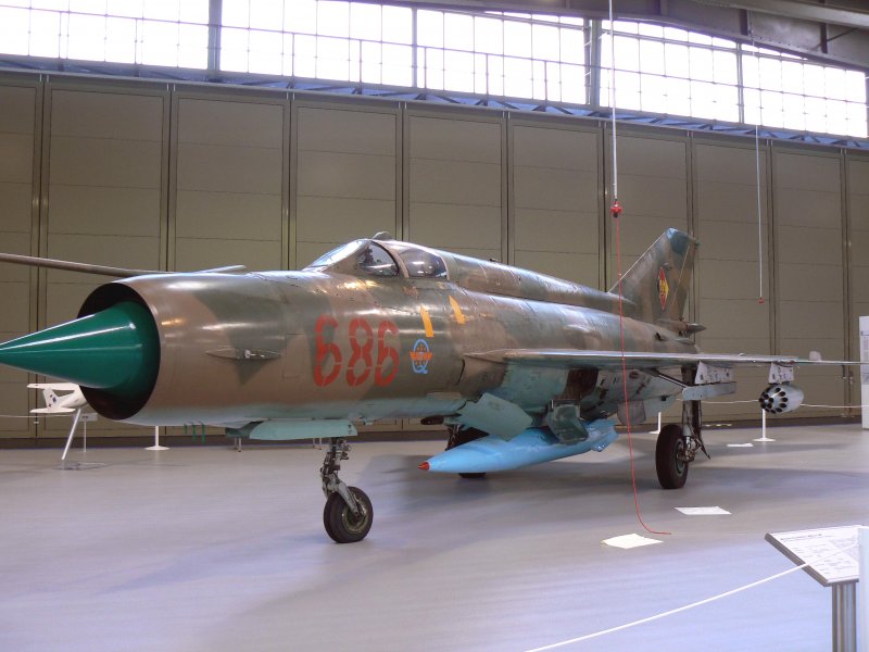 NVA Mig-21M  686 im Luftwaffenmuseum Berlin-Gatow am 27.04.2007