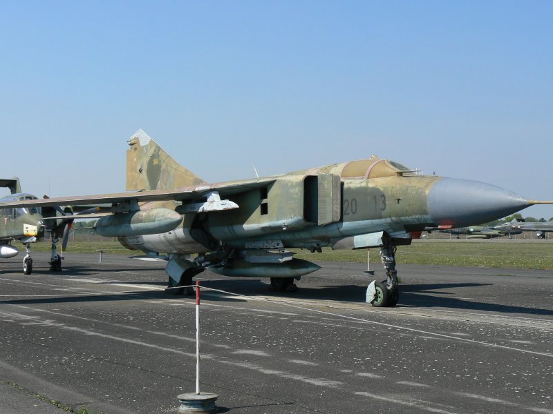 NVA/Bundeswehr Mig-23ML 20+13 im Luftwaffenmuseum Berlin-Gatow am 27.04.2007