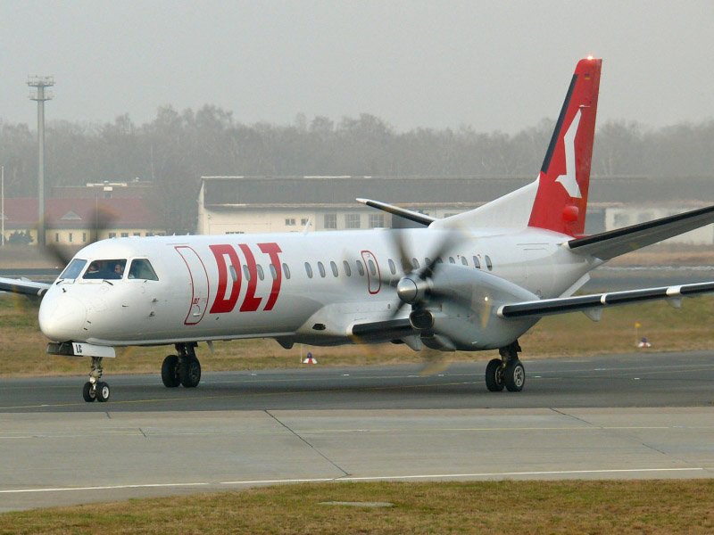 OLT Saab 2000 D-AOLC Berlin TXL 21.12.2007