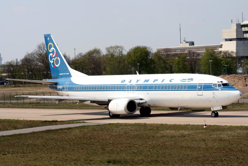 Olympic Airlines B 737-4Q8 SX-BKN am 27.04.2008 auf dem Flughafen Berlin-Tegel