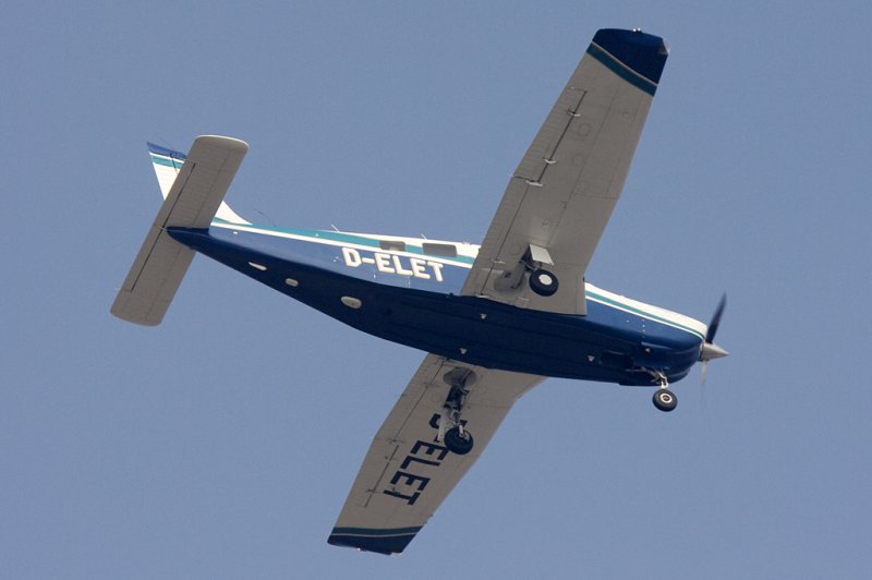 Private, D-ELET, Piper, PA32R-301T Turbo Saratoga-HP, 28.02.2009, BGY, Bergamo, Italy 

