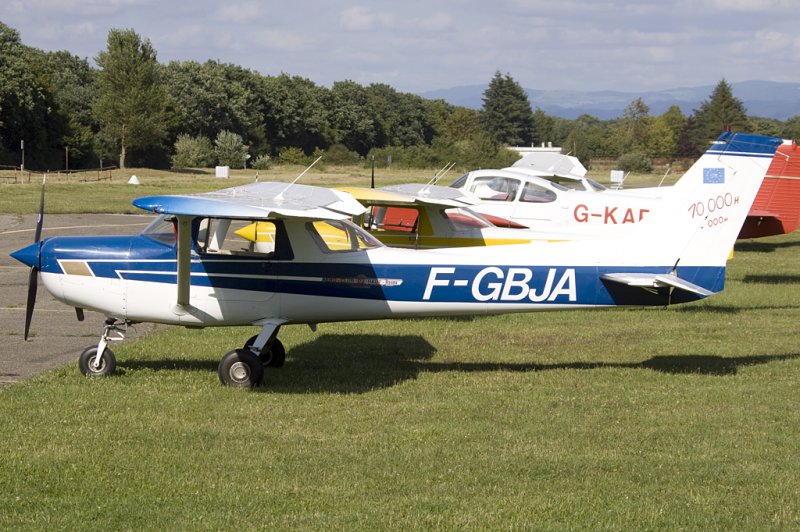 Private, F-GBJA, Reims-Cessna, 152, 30.07.2009, LFGB, Habsheim, France

