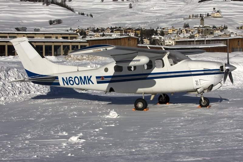 Private, N60MK, Cessna, P210N, 31.01.2009, SMV, Samedan, Switzerland