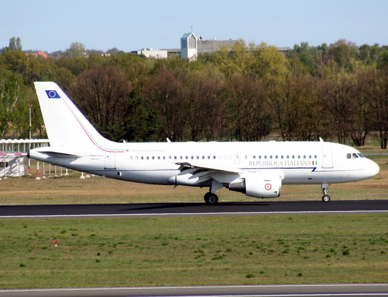 Repubblica Italiana A 319-100CJ am 19.04.2009 nach der Landung in Berlin-Tegel