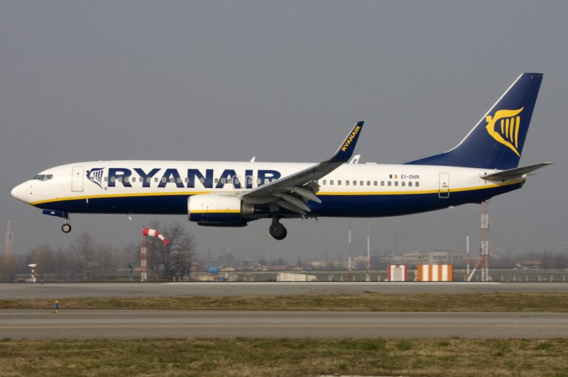 Ryanair, EI-DHR, Boeing, B737-8AS, 28.02.2009, BGY, Bergamo, Italy 

