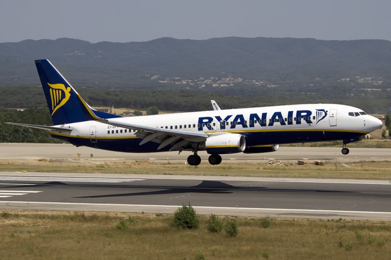 Ryanair, EI-DPV, Boeing, B737-8AS, 17.06.2009, GRO, Girona, Spain

