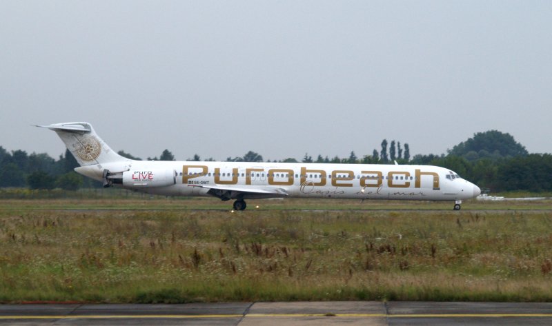SE-DMT, Nordic Airways
McDonnell Douglas MD-81 (DC-9-81)
Hab das jetzt ausnahmsweise mal in die Rubrik: MD 82 geschoben.