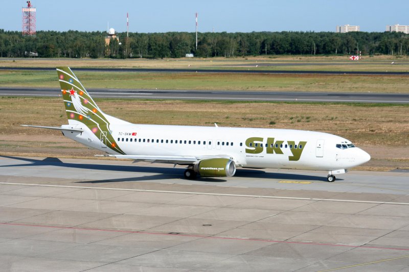 Sky Airlines B 737-49R TC-SKM am 30.08.3009 auf dem Flughafen Berlin-Tegel