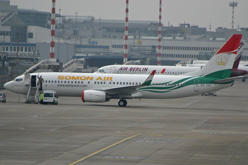 Somon Air EY-787 in Dsseldorf
