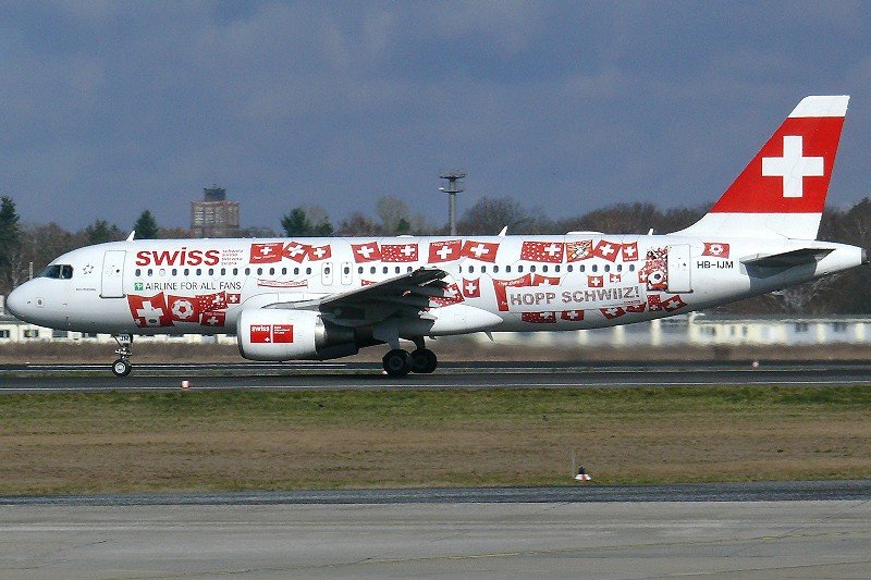 Swiss 320 HB-IJM Hopp Schwiiz - 20.03.2008 Berlin TXL