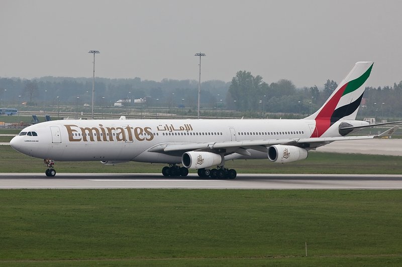 Take off, A340-300/Emirates/MUC/Mnchen/Germany.

