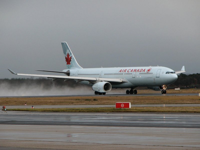 Take-off Air Canada A330-3  C-GFAH
01.12.2007