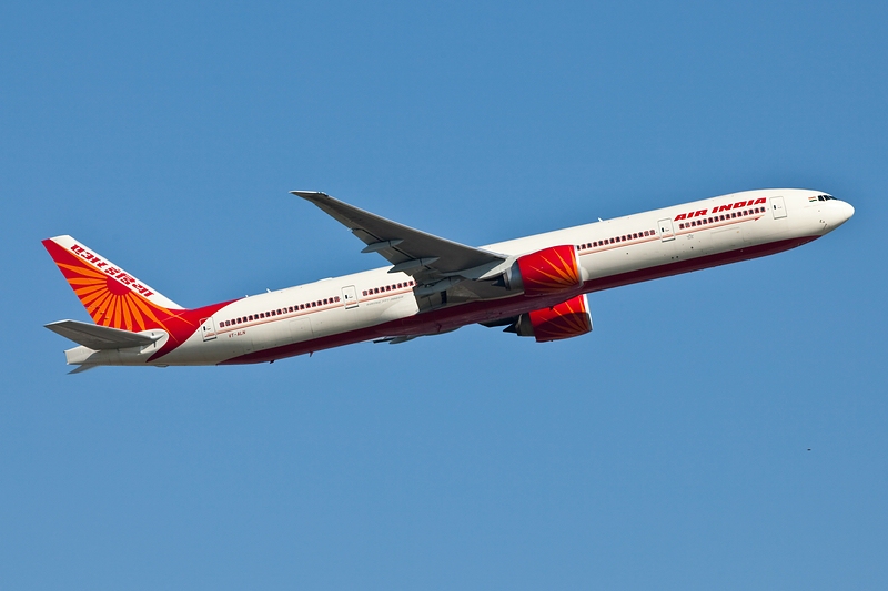 Take off/B777 Air India/Frankfurt/FRA./05.08.09