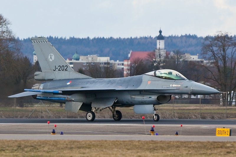 Takeoff F-16, J-202/Niederlande/ in ETSN/ Neuburg/Germany

