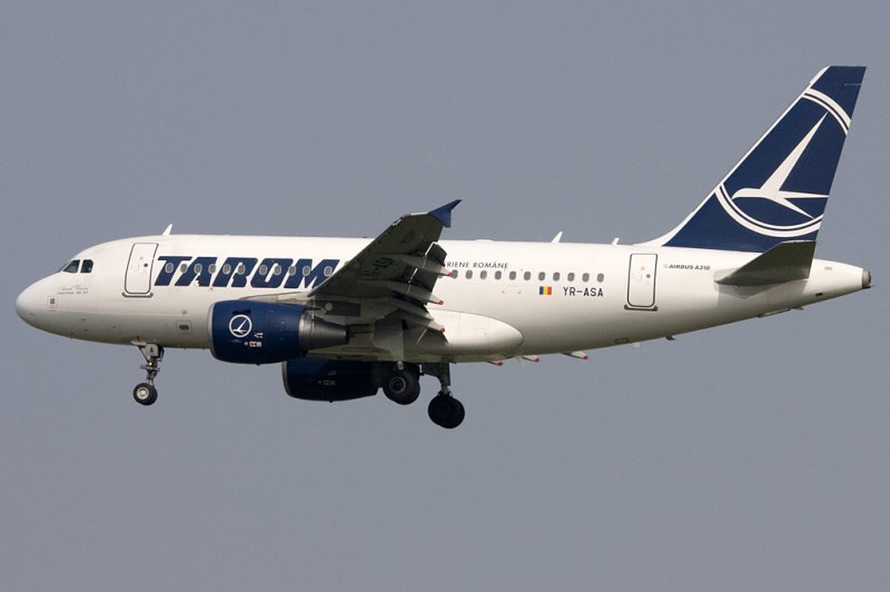 Tarom, YR-ASA, Airbus, A318-111, 01.05.2009, FRA, Frankfurt, Germany 

