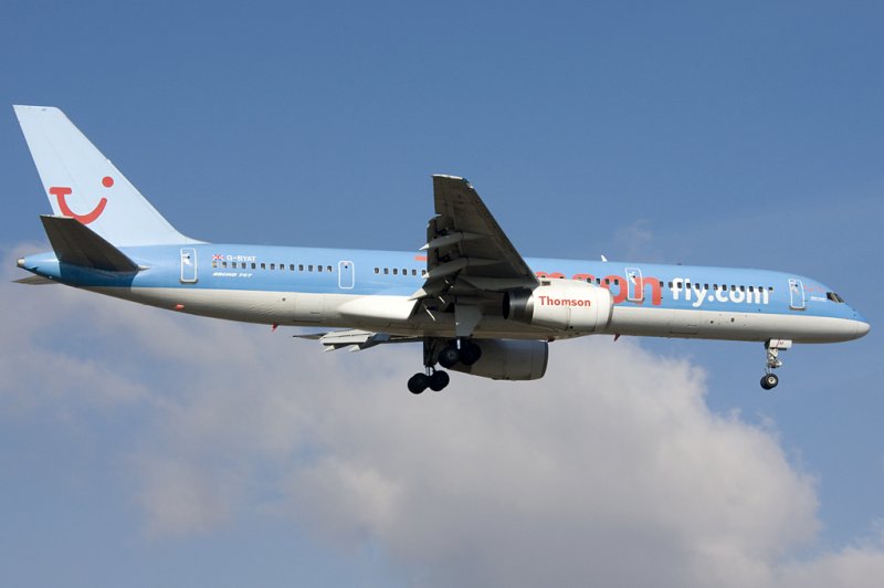 Thomsonfly, G-BYAT, Boeing, B757-204, 21.02.2009, GVA, Geneve, Switzerland