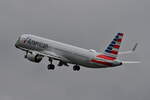 N303NY , American Airlines , Airbus A321-253NY XLR , Hamburg-Finkenwerder , 22.10.2025 ,