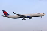 Delta Air Lines, N807NW, Airbus A330-323X, msn: 588, 20.Mai 2023, AMS Amsterdam, Netherlands.