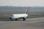Delta Airlines B 767-332(ER) N16065 bei der Ankunft in Berlin-Tegel am 03.04.2011