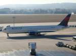 Delta Airlines, N155DL, Boeing, 767-300 ER, 16.01.2012, STR-EDDS, Stuttgart, Germany