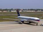 Delta Airlines B 767-332(ER) N1201P m 16.09.2006 auf dem Flughafen Berlin-Tegel