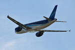 Azerbaijan Airlines, Airbus A 320-14,4K-AZ83, TXL,06.10.2019
