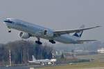Cathay Pacific B777-367(ER) B-KPA nach dem Start am 19.1.19 in Zürich.