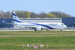 4X-EHI , El Al Israel Airlines , Boeing 737-958ER(WL) ,  Berlin-Brandenburg  Willy Brandt  , BER , 24.04.2022 ,