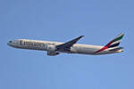 Emirates, A6-EPX, Boeing B777-31HER, msn: 42343/1459, 07.Februar 2026, DXB Dubai, VAE