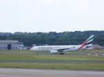 Diese Maschine von Emirates ist gerade aus Dubai (-> Nairobi) in Dsseldorf gelandet.