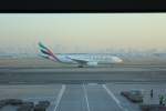 Eine Emirates am Dubai Airport 09.01.2011