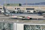 A320-232 JY-AYS der Royal Jordania der am 19.1.19 im Flughafen Zürich zu seinem Gate rollt.