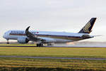 Singapore Airlines Airbus A350-941 9V-SMO beim Start in Amsterdam 3.1.2019 