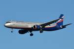 VP-BWO Aeroflot - Russian Airlines Airbus A321-211   Landeanflug München am 06.12.2015