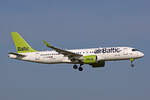 Air Baltic, YL-CSI, Bombardier CS-300, msn: 55034, 19.Mai 2023, AMS Amsterdam, Netherlands.