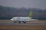 Boeing 737 YL-BBE der Air Baltic nach der Landung in Hamburg Fuhlsbttel am 28.01.09