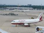 Weitere Maschine von Air Berlin am Dsseldorfer Flughafen.
