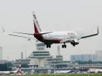 Air Berlin Boeing 738 D-ABAN kurz vor der Landung Berlin TXL auf Runway 26R 14.09.2007