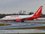 Air Berlin 737-700 D-AGES Berlin TXL 02.12.2007 - die Maschine flog noch im November in den Farben der HLX