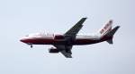 Air Berlin, mit der Boeing 737-3M8 D-ADIJ beim Landeanflug zum Flughafen Berlin-Tegel ber Berlin-Pankow, 02.05.08.
