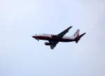 Air Berlin, mit Boeing 737-3Y0 D-ADIH beim Landeanflug zum Flughafen Berlin-Tegel ber Berlin-Pankow, 02.05.08. 