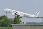 Air Europa Embraer ERJ-195LR EC-LFZ beim abheben am 15.9.18 in Zürich.