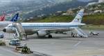 D-AICA | Airbus A 320-212 ( Condor-FLUGDIENST ) hat seine Position auf dem Flughafen Funchal (FNC) auf Madeira erreicht, die fahrbaren Treppen sind bereitgestellt für den Ausstieg der Passagiere (06.03.2014)