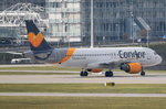 D-AICD Condor Airbus A320-212  zum Gate am 12.10.2016 in München