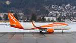 G-EJCK  Tom O'Brien , ein Airbus A320-214 der Easyjet, am 05.01.2025 in Innsbruck-Kranebitten auf dem Weg nach London-Gatwick.