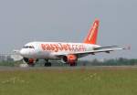 Easyjet A 319-111 G-EJJB beim Start in Berlin-Schnefeld am 08.06.2010