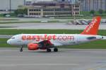G-EZIN easyJet Airbus A319-111  zum Start in Hamburg   04.05.2014