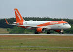 Easyjet Europe, Airbus A 320-214, OE-IZO, BER, 04.06.2022
