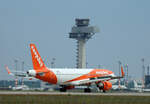 Easyjet Europe, Airbus A 320-214, OE-IJN, BER, 04.06.2022